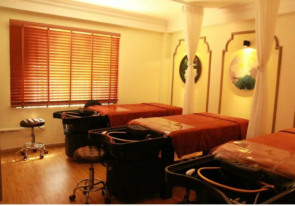 Hachi Spa