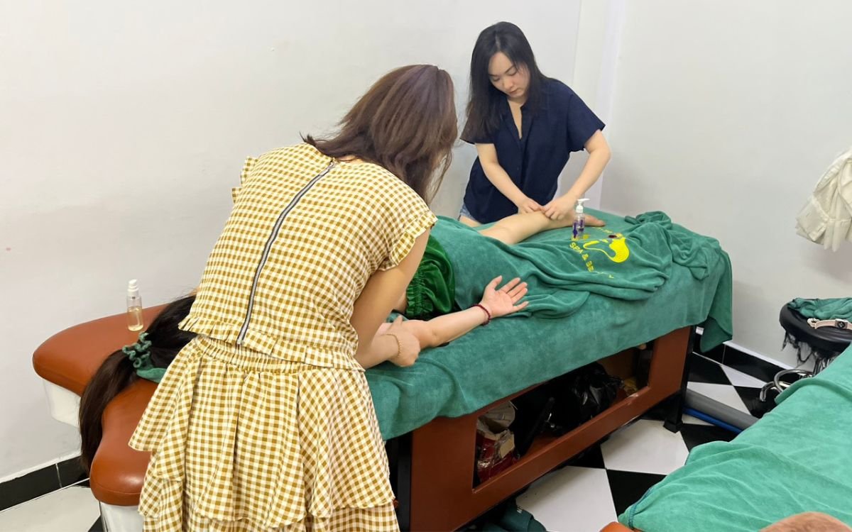 So với các lĩnh vực làm đẹp khác, ngành massage chân hiện nay sở hữu mức thu nhập khá ổn định