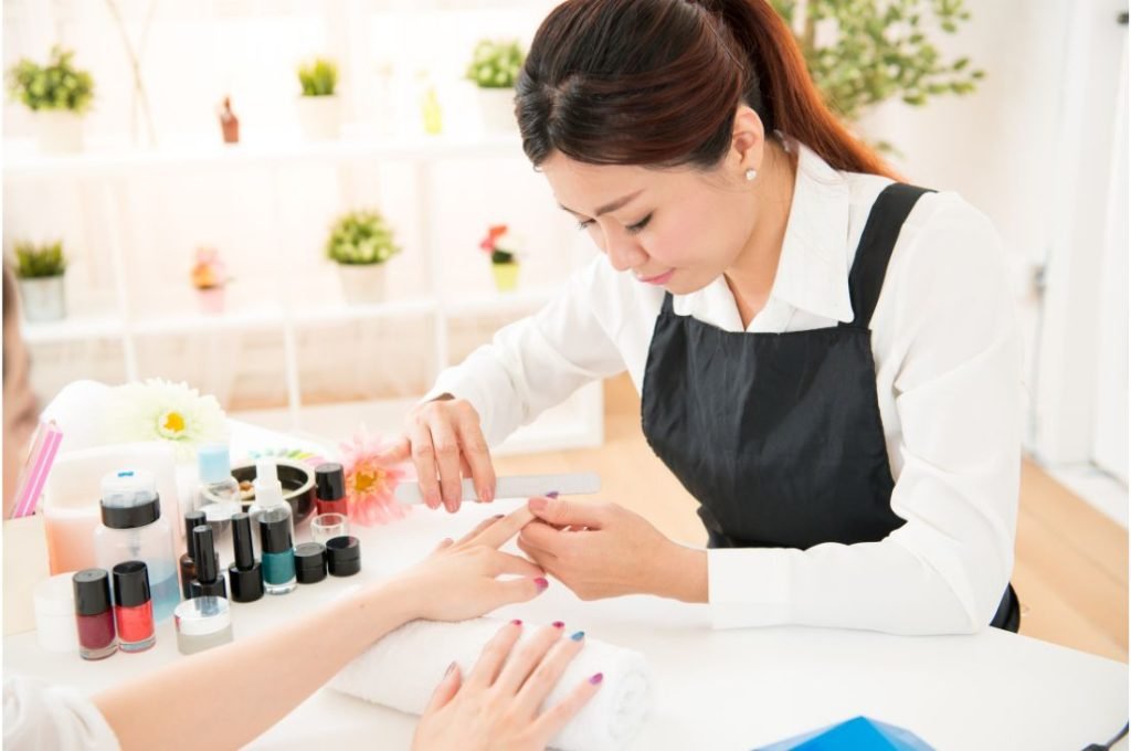 Các khóa học nghề ngắn hạn cho nữ với thu nhập cao