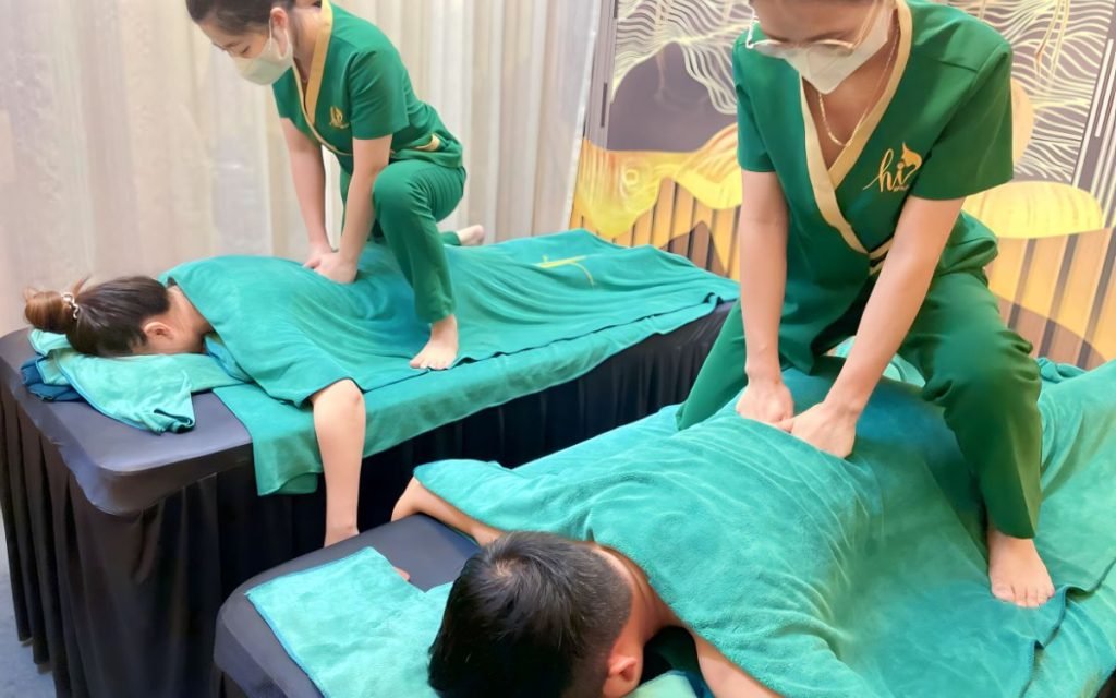 Thưởng thức dịch vụ Massage Couple tại Hi Spa