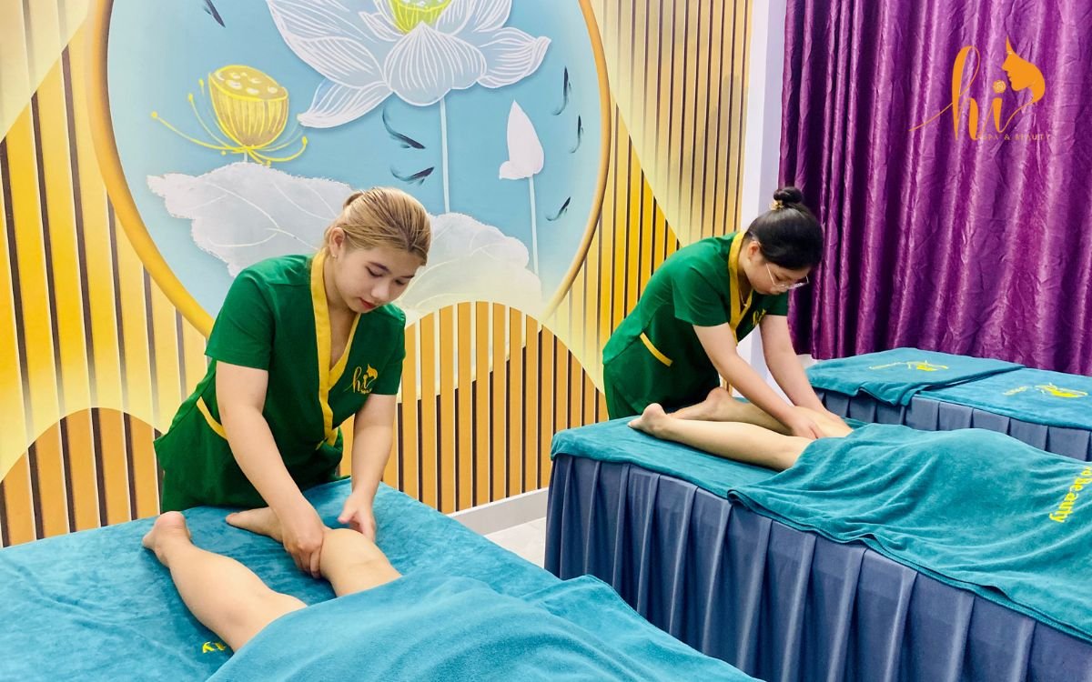 Dịch vụ massage foot chuyên sâu tại Hi Spa