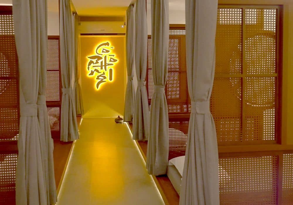Massage Cổ Phong