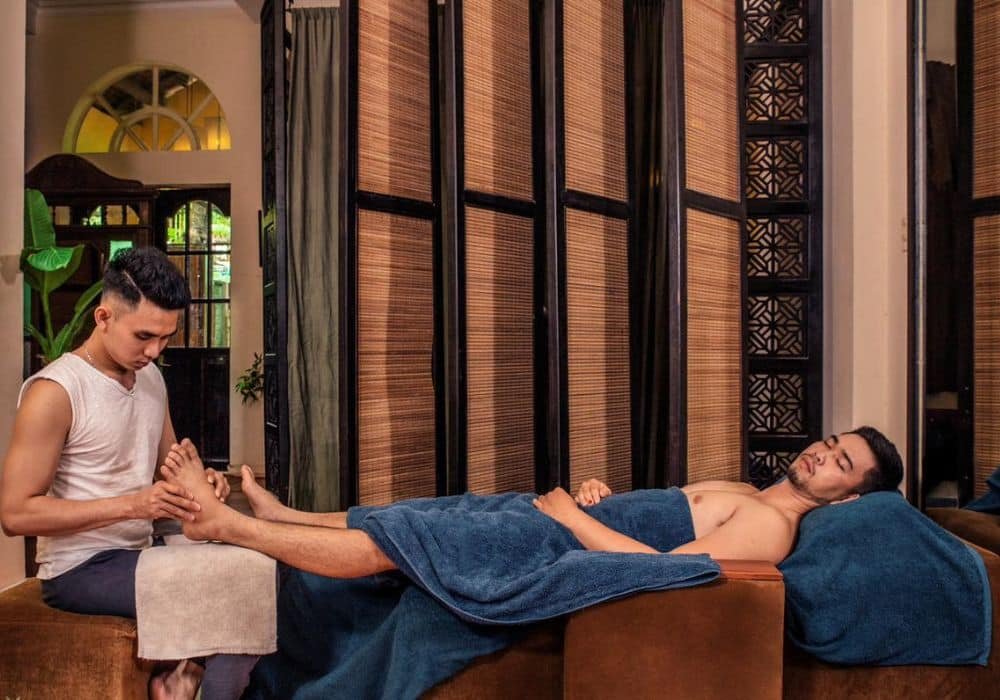 Nấm Spa - nơi massage nam giới